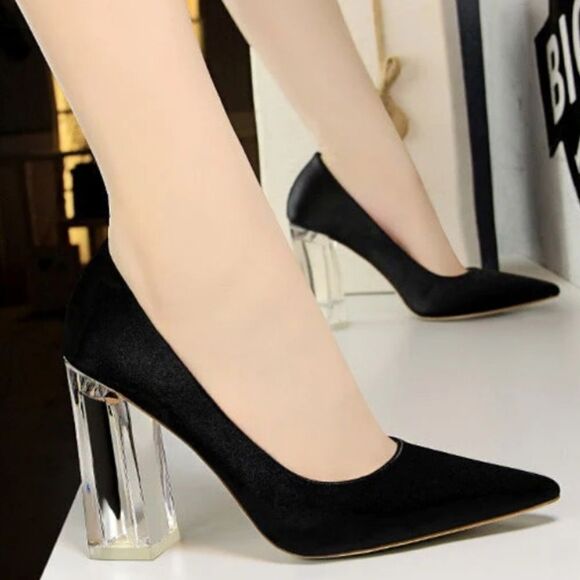 BRAND NEW MARC NEW YORK POINTED TOE CLEAR CRYSTAL WOMEN"S PUMP - Picture 1 of 1